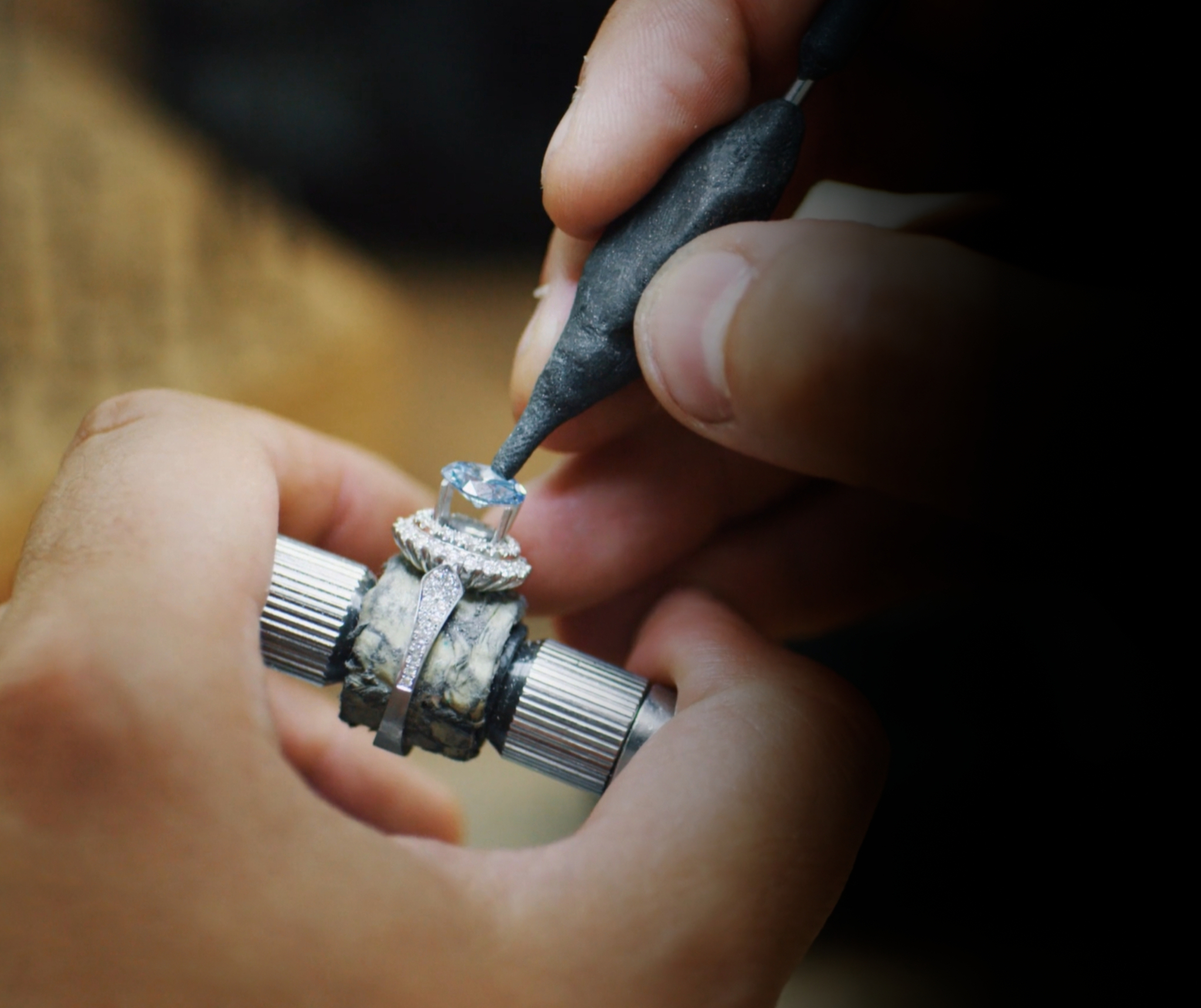 Setting a blue diamond fade 2